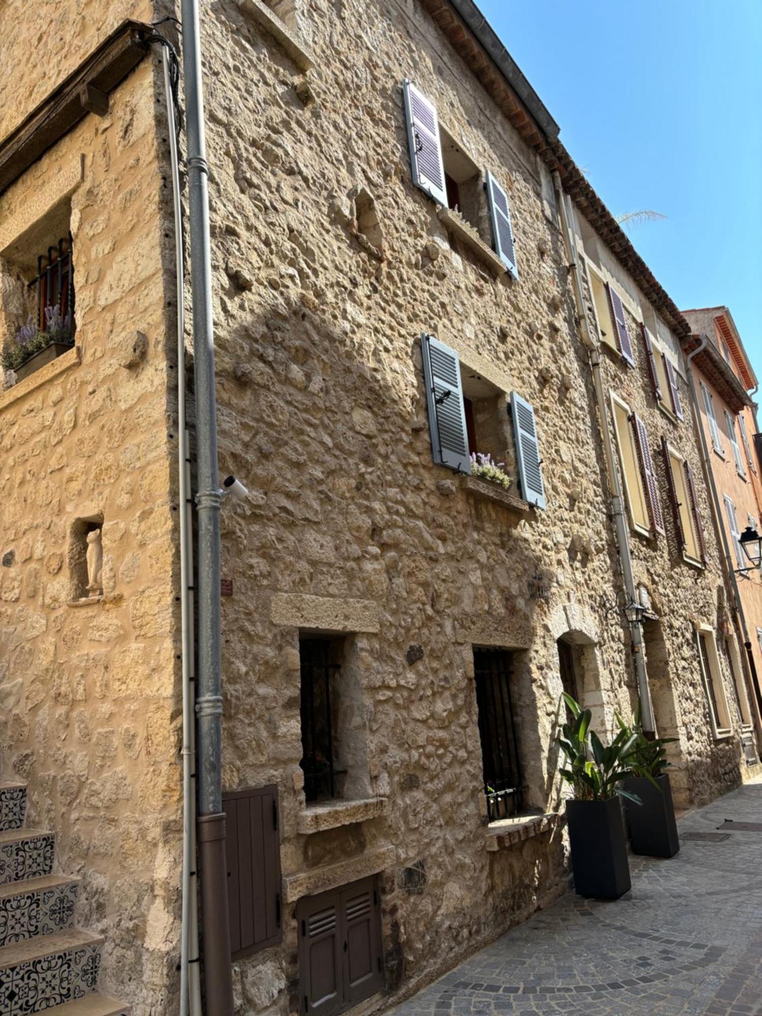 La Pablita, Vieil Antibes, Remparts Apartment Ngoại thất bức ảnh