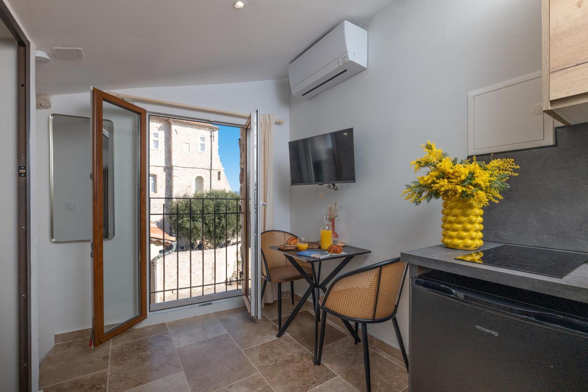 La Pablita, Vieil Antibes, Remparts Apartment Ngoại thất bức ảnh